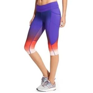 Athleta Dobby Be Free Running Knickers Half Leggings Size Small Tall